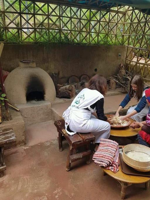 Hotel Familiale Les Grotte 아이트벤하두 외부 사진